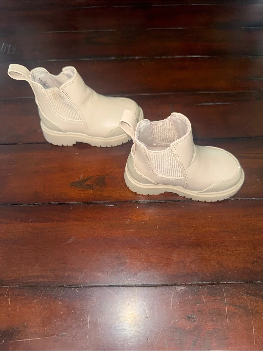 Old Navy Kids Chelsea Boots in Beige-Cream